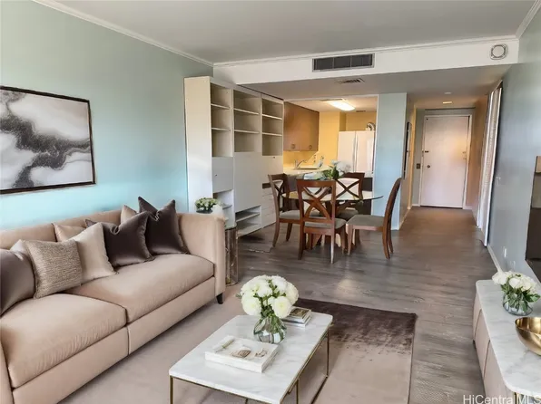 700 Richards St APT 1007, Honolulu, HI 96813