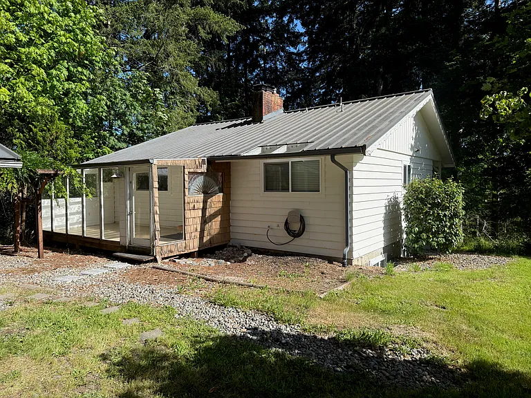2934 Gravelly Beach Loop NW — Photo 2