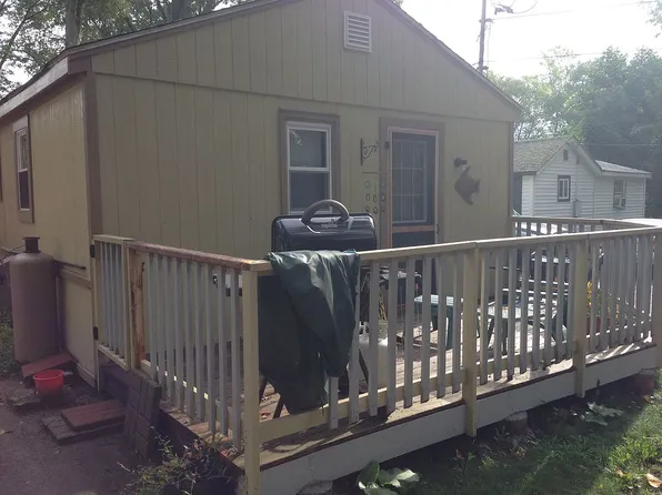 178 W Main St, Niantic, CT 06357