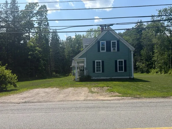 54 Park St, Pepperell, MA 01463