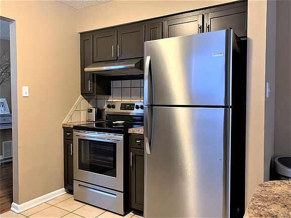 4th image of 419 NW 71st St