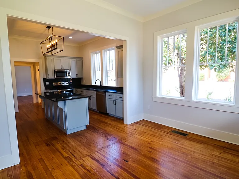 218 E Shotwell St #2 — Photo 12