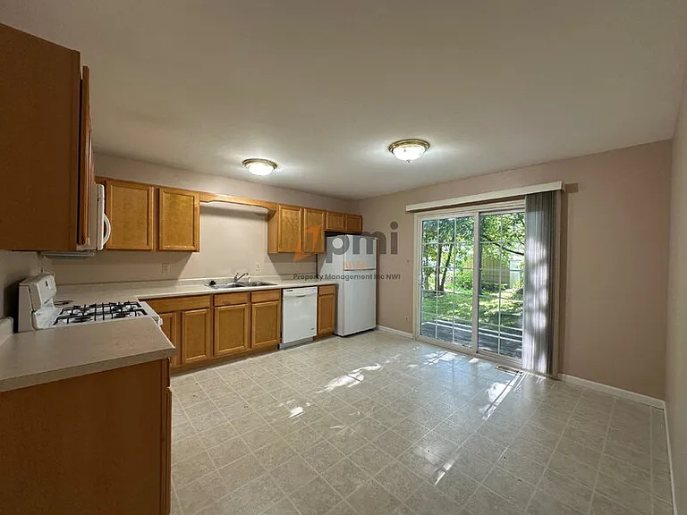 678 Dearborn Rd #C — Photo 4