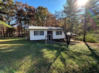 2009 Meadowview Dr, Jamestown, TN 38556