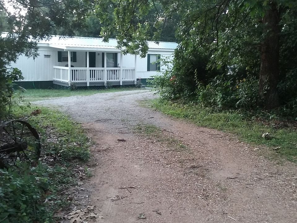 Entry Way To Property 
