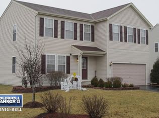 639 Walnut Ave, Maple Park, IL 60151