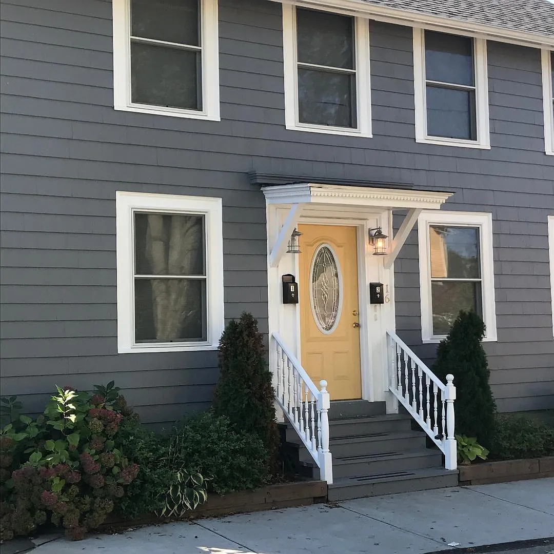 2 bed, 980 sqft, $2,100 — Photo 1