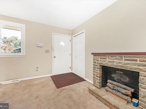 4th image of 13140 Triadelphia Rd