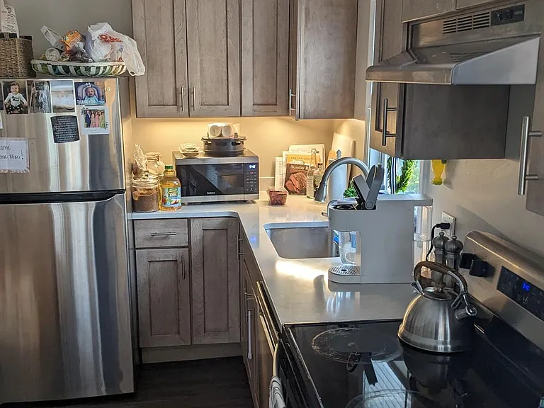 49 Westminster Ave #1 — Photo 22