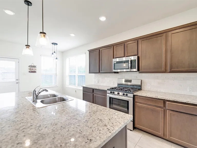 3715 White Gardenia Ln — Photo 6