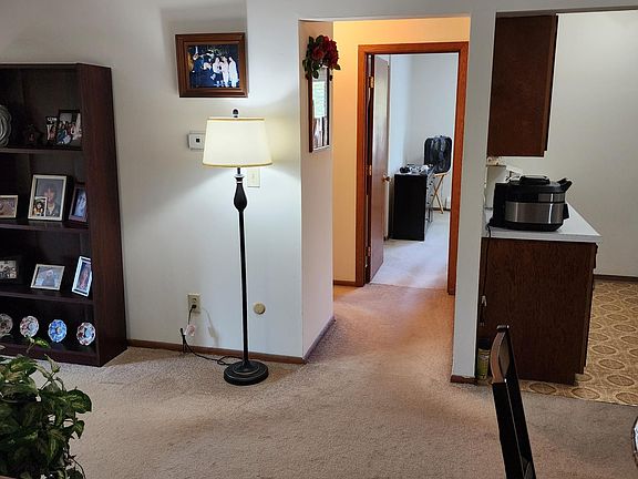 5th image of 60 Stevens St W APT 11