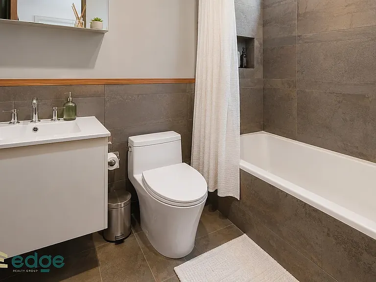 865 Willoughby Ave #2G — Photo 6