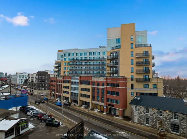 652 Princess St #415, Kingston, ON K7L 1E5