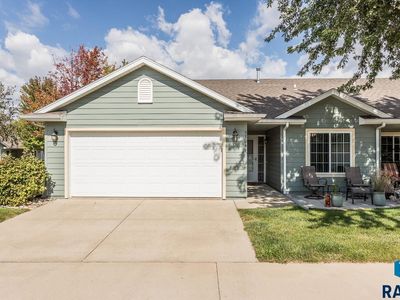 5304 W Eucalyptus Pl, Sioux Falls, SD, 57107