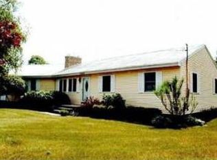 2524 Pond View Dr NE, Belmont, MI 49306