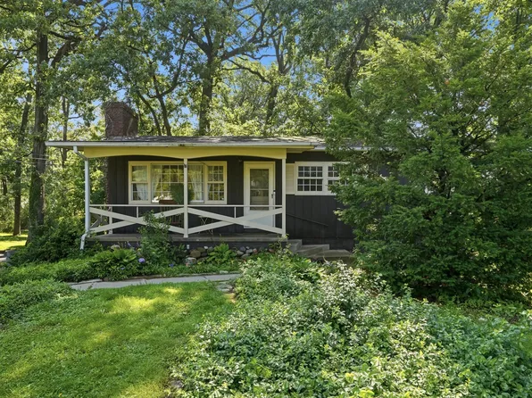 2835 Hart St, Dyer, IN 46311