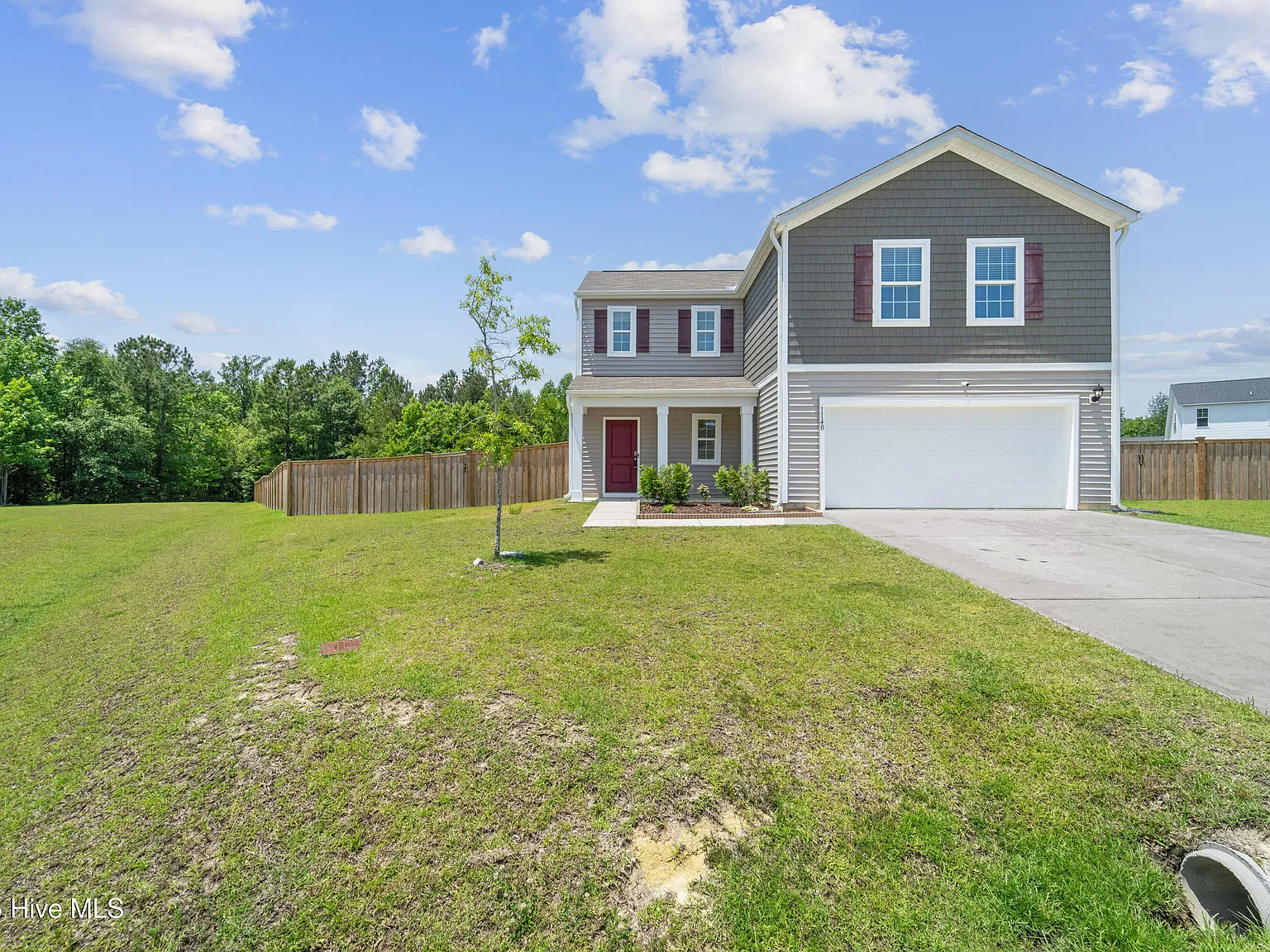 4 bed, 2.5 bath, 1884 sqft, $1,995 — Photo 1