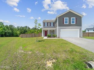 1140 Carteret Manor Dr, Jacksonville, NC 28546