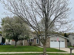 1399 Admiral Dr, Porter, IN