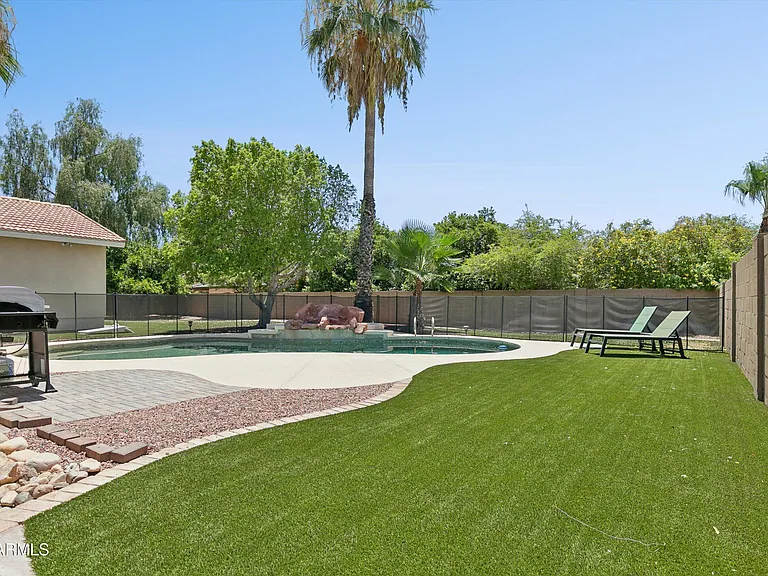 8611 W Foothill Dr — Photo 69