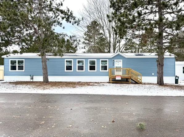 450 Sweetpea Ln, Altoona, WI 54720