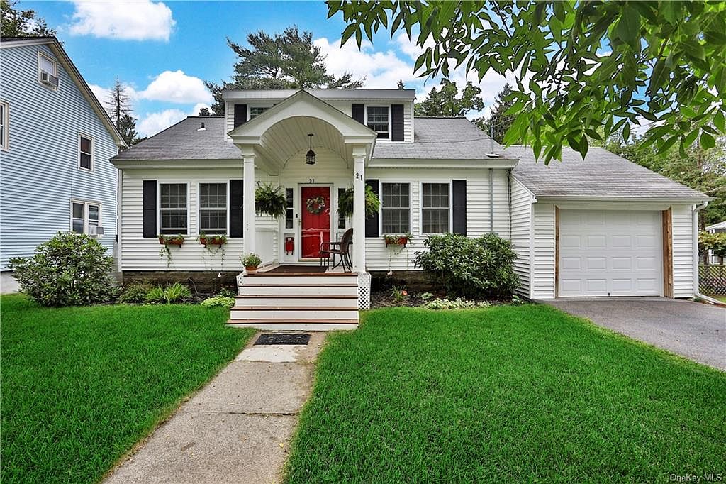 21 Beechwood Terrace, Poughkeepsie, NY 12601 Zillow