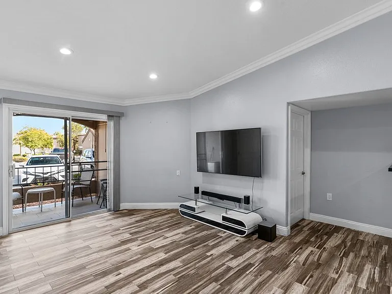 7885 W Flamingo Rd #1053 — Photo 11