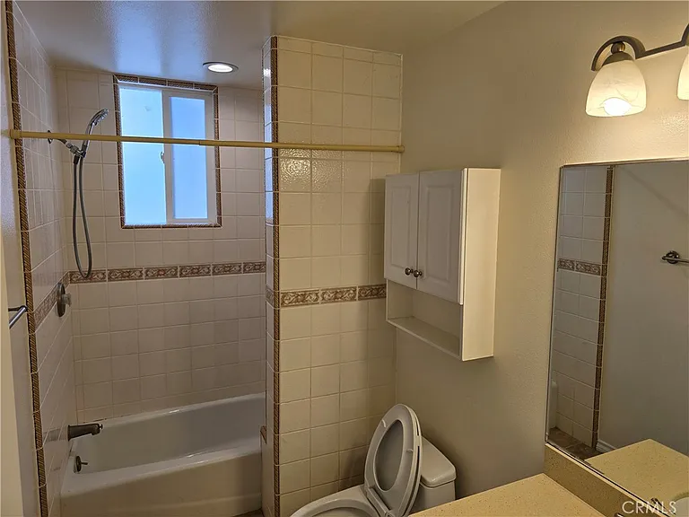 25317 Avenida Ronada — Photo 20