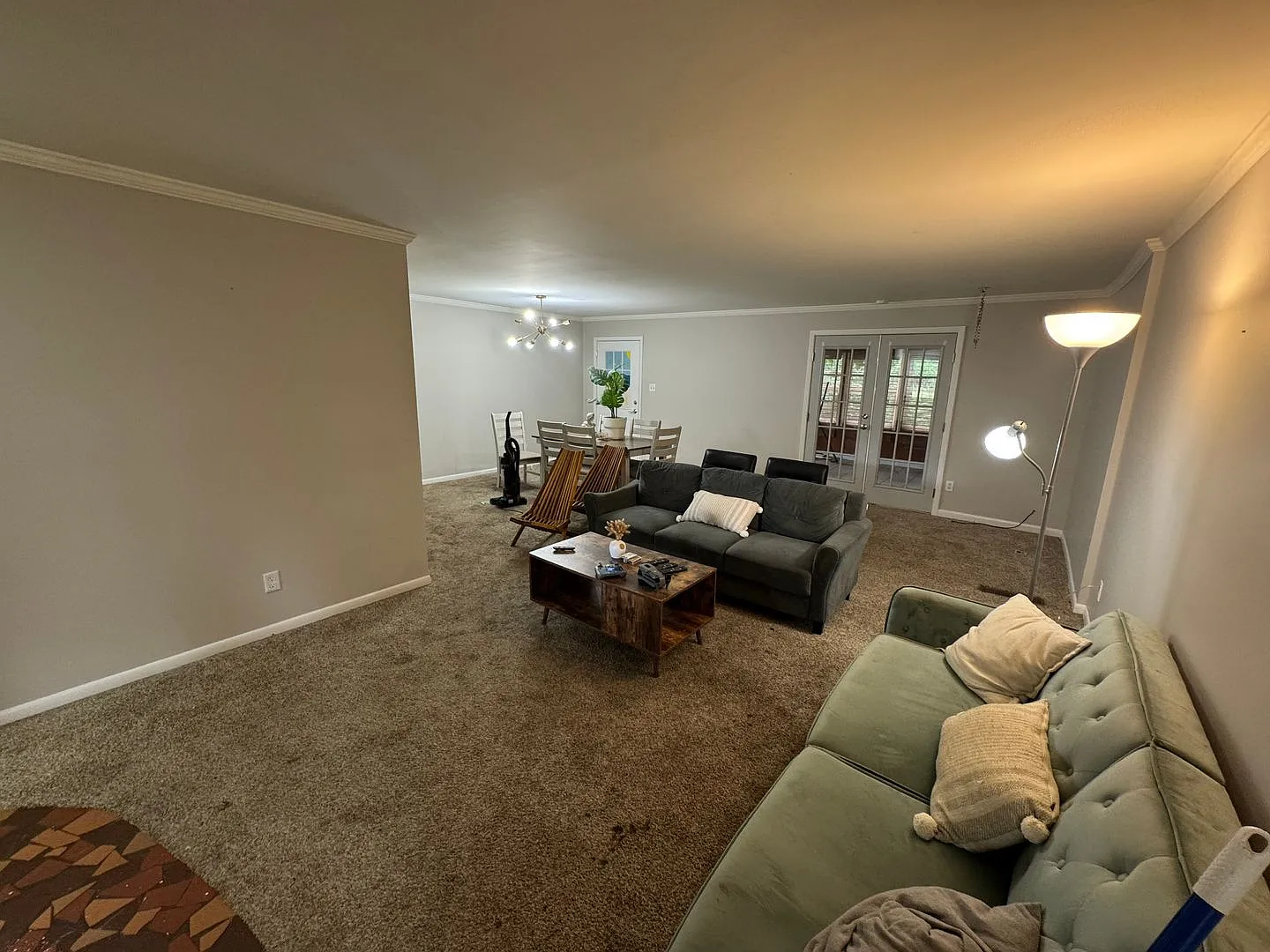 Cozy Freshly Updated 4BR/2BA on Green Acres- Available Now — Photo 3
