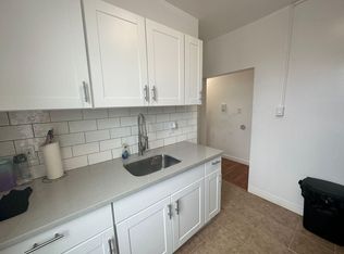 425 53rd St APT E4, West New York, NJ 07093