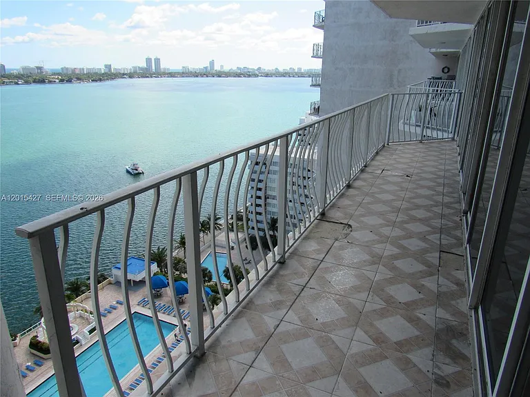 7601 E Treasure Dr #2210 — Photo 8