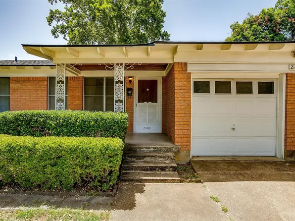 2109 Robinwood Dr, Fort Worth, TX 76111