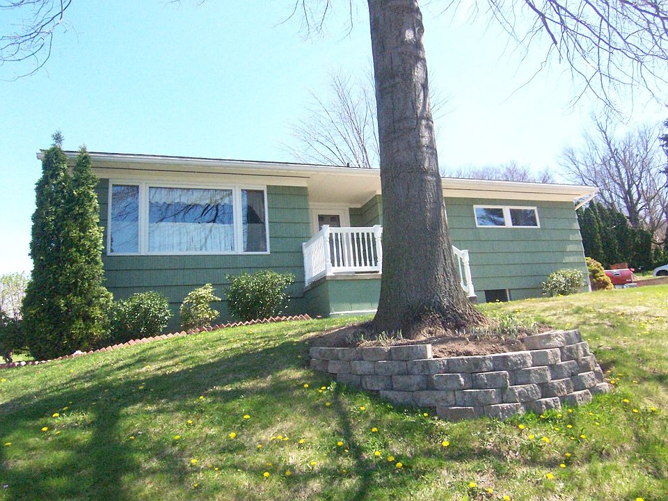 1st image of 229 Winter St