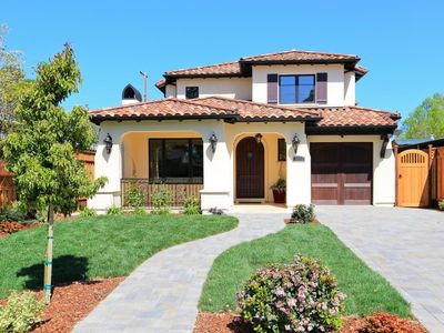 2731 Emerson St, Palo Alto, CA, 94306