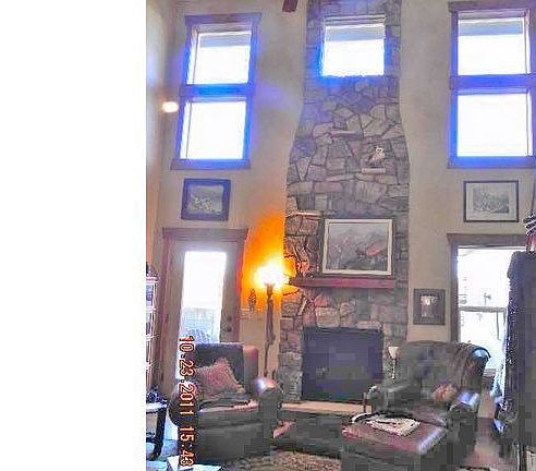 4th image of 1755 Green River Dr
