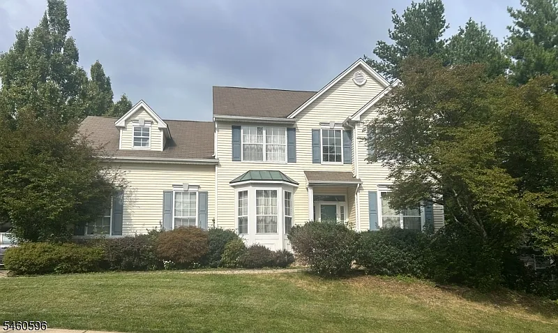 216 Winding Hill Dr