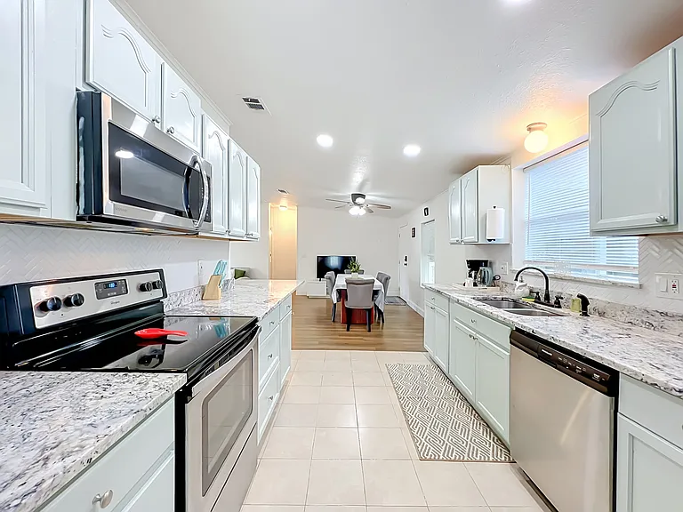 1430 Hilltop Rd — Photo 40