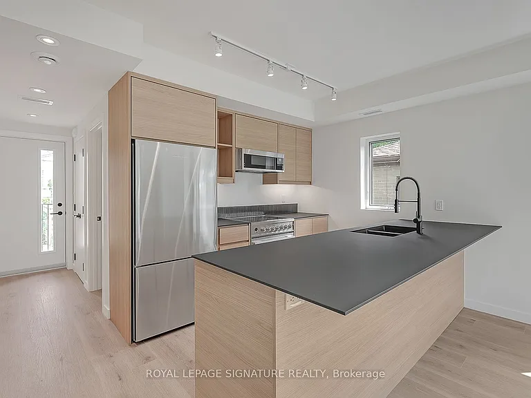 1254 Davenport Rd #4 — Photo 7