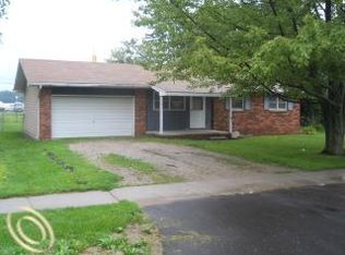 74610 Spencer St, Armada, MI 48005