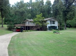 5201 Fox Run Dr, Harrison, AR 72601