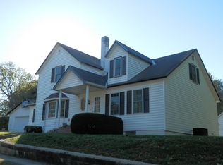 402 W Kansas St, Crofton, NE 68730