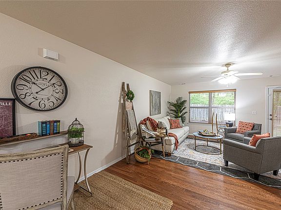 5th image of 4349 W Serviceberry Dr