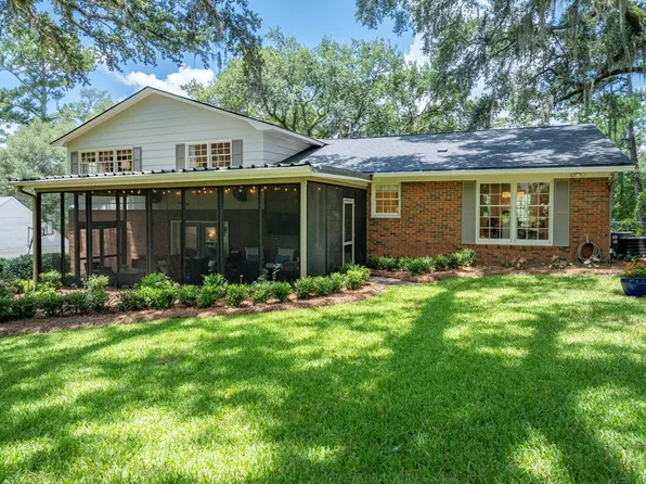 2203 N Sherwood Dr, Valdosta, GA 31602