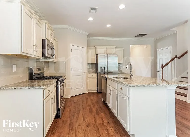 220 Polo Field Way — Photo 5