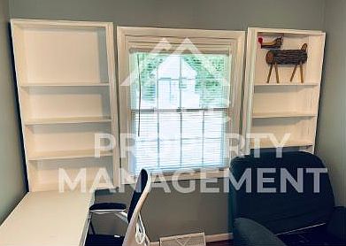 2nd image of 507 Greenway Dr