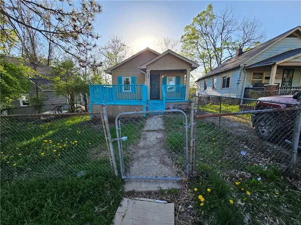 4410 Myrtle Ave, Kansas City, MO 64130