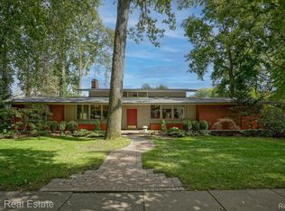 655 McKinley St, Plymouth, MI 48170