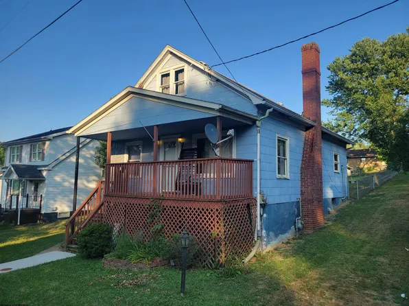 604 Ohio Ave, Nutter Fort, WV 26301