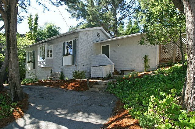 1st image of 111 Belvedere Dr