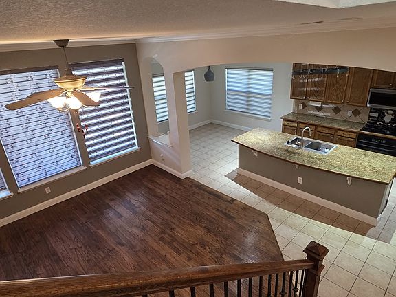 4th image of 9705 Dragonfly Dr